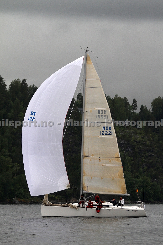 NOR12221_1.jpg