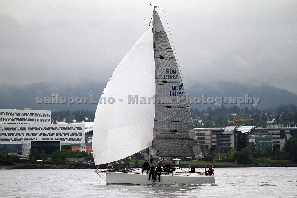 NOR14109_2.jpg