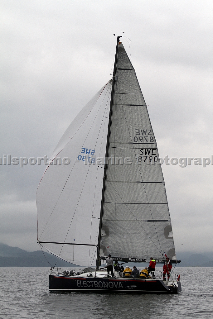 SWE8790_2.jpg