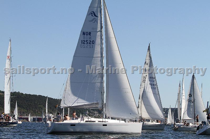 NOR12520_2.jpg