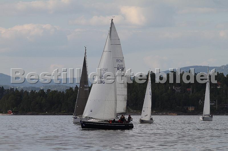 NOR1110_2.JPG