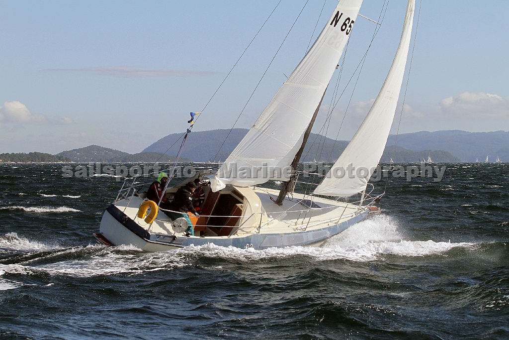 N657_1.jpg