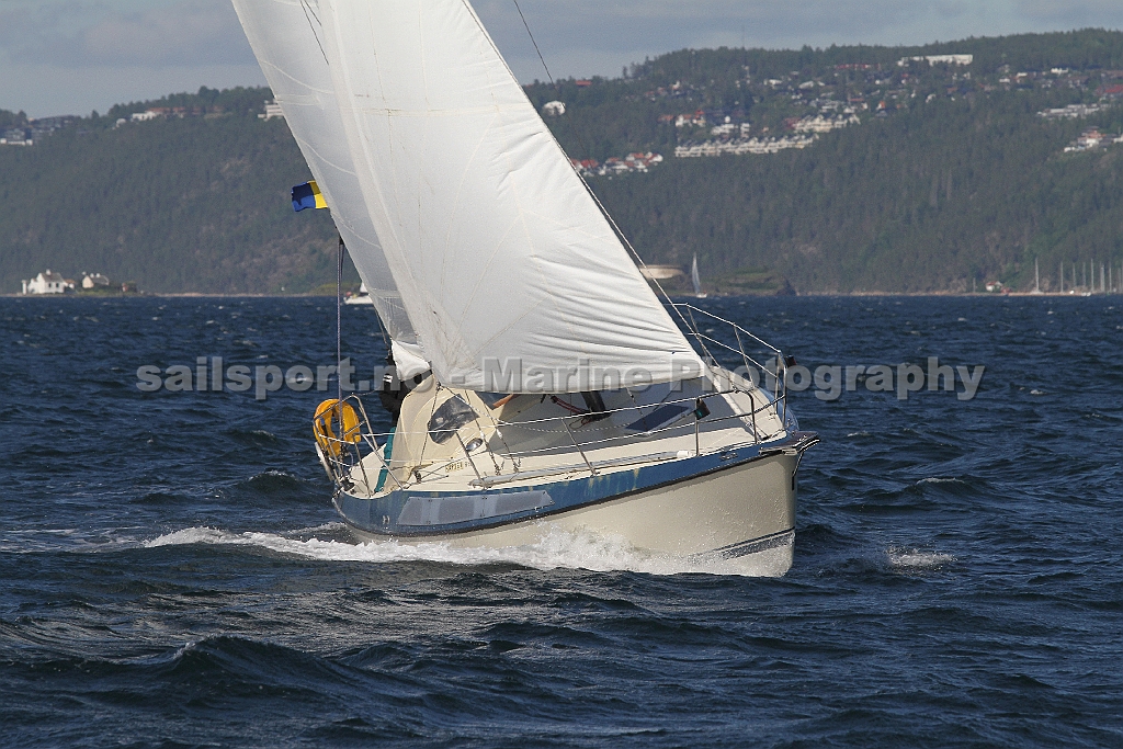N657_6.jpg