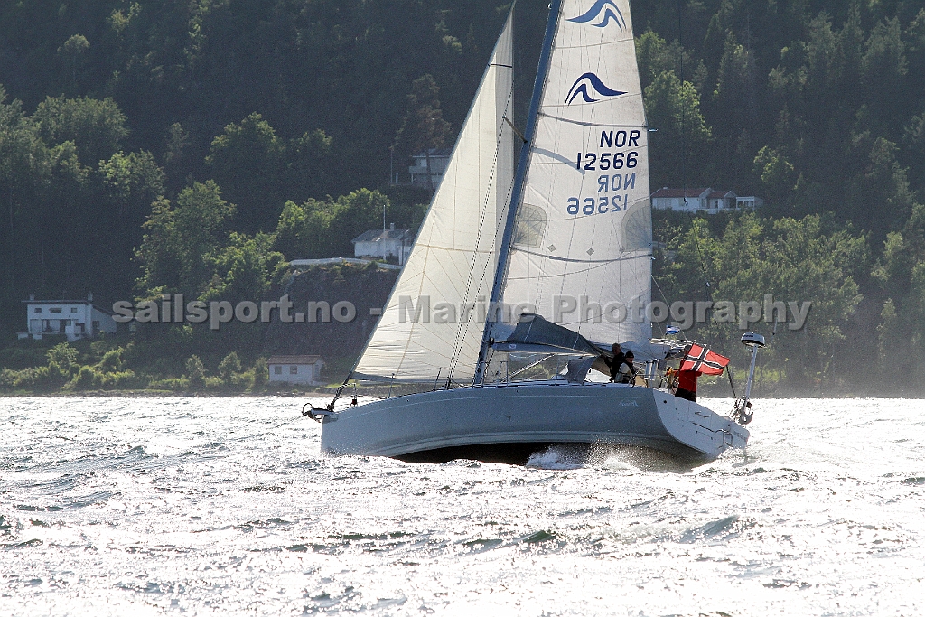 NOR12566_3.jpg