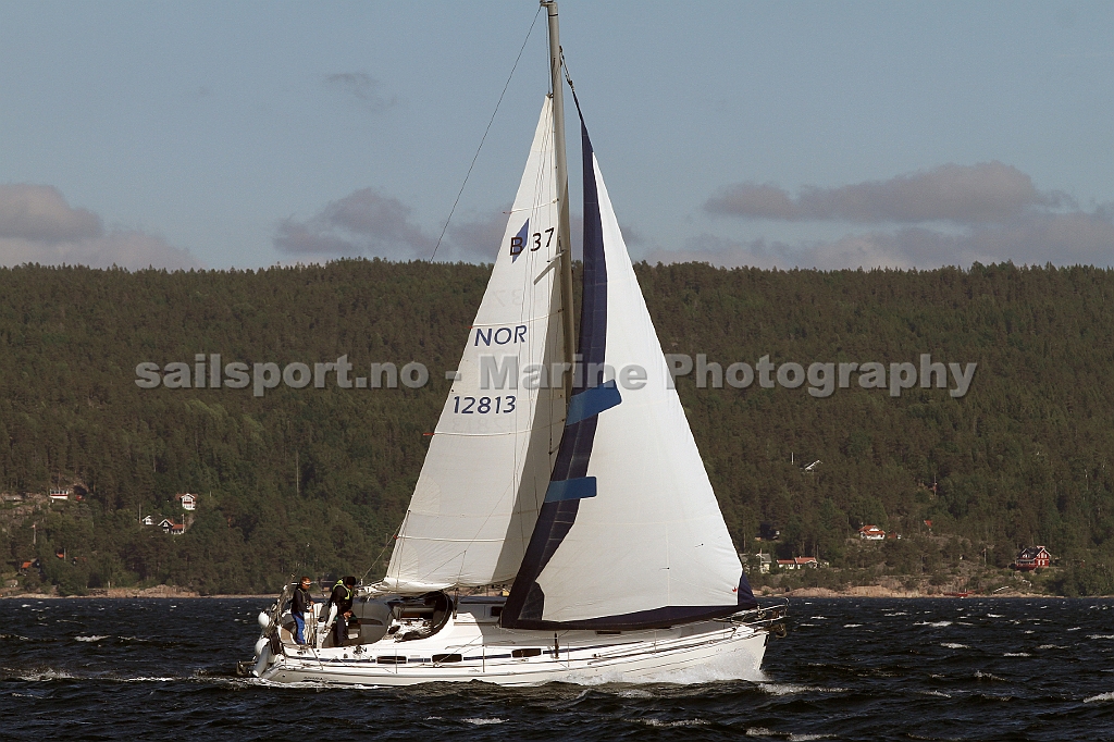 NOR12813_2.jpg
