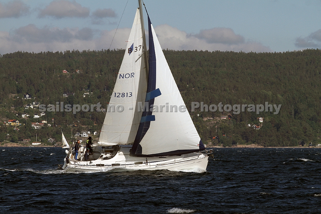 NOR12813_3.jpg