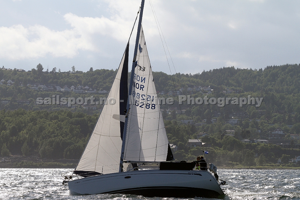 NOR15288_1.jpg