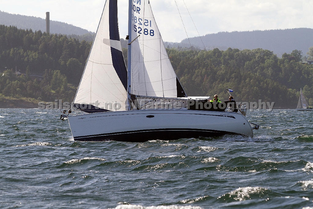 NOR15288_2.jpg