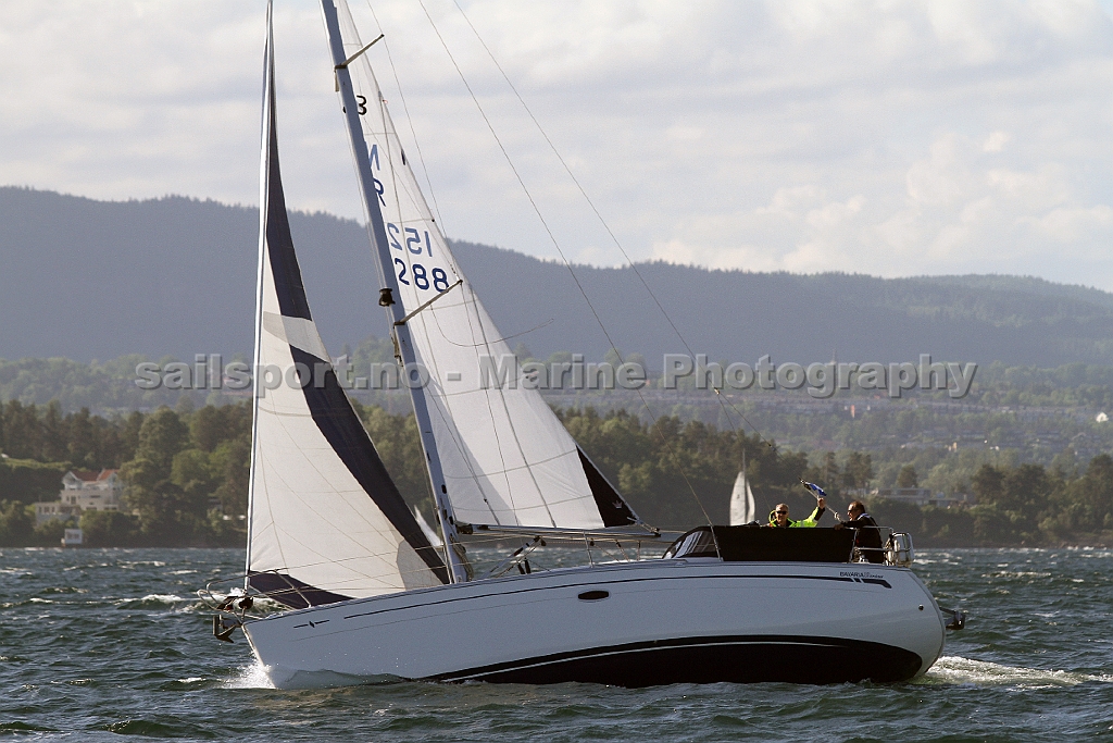NOR15288_3.jpg