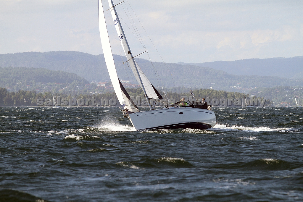 NOR15288_5.jpg