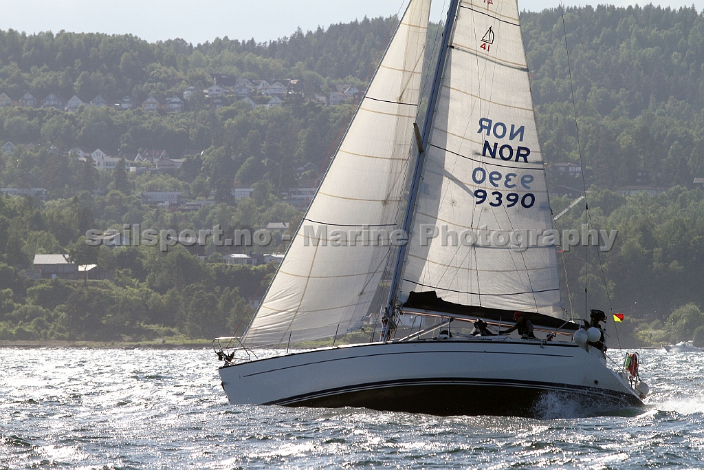 NOR9390_1.jpg