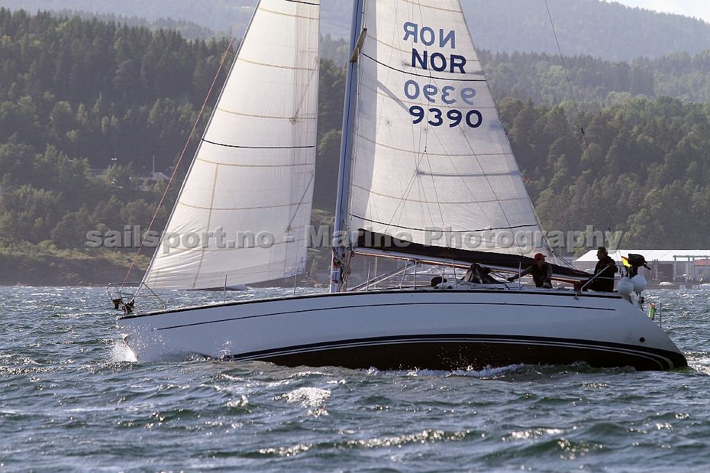 NOR9390_2.jpg