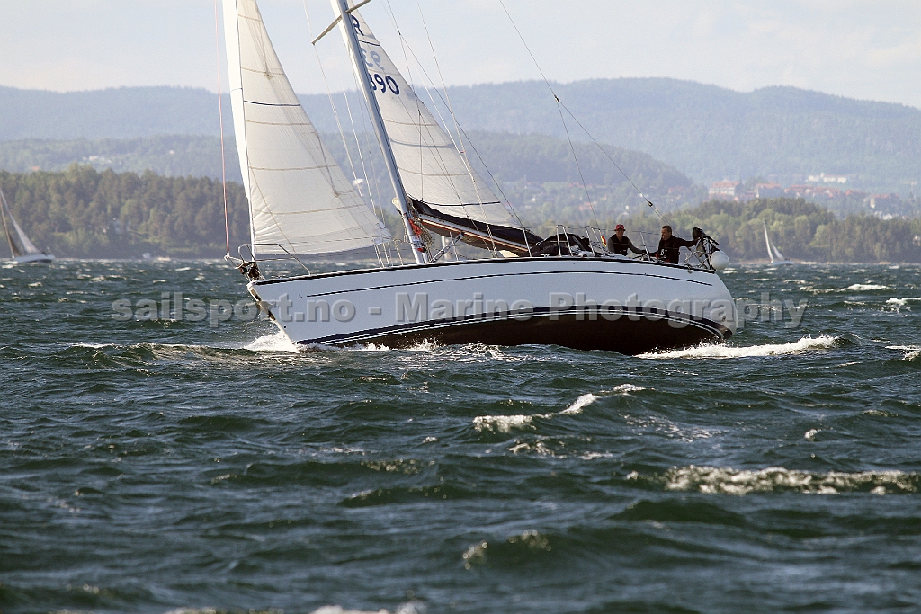 NOR9390_6.jpg