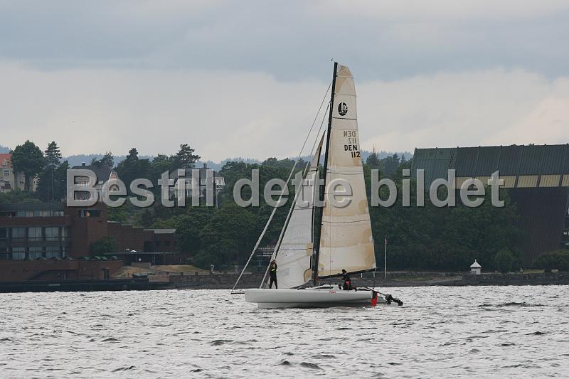 DEN112_2.jpg