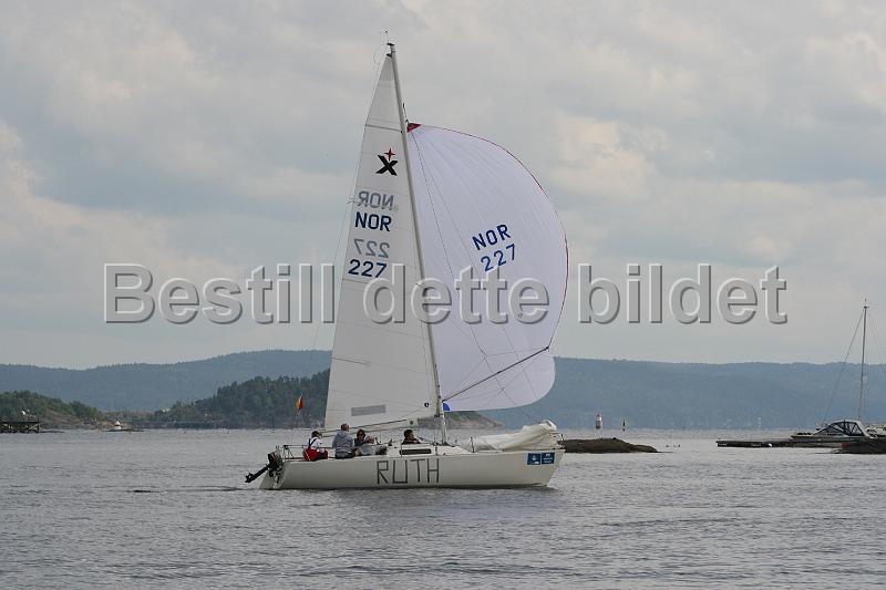 NOR227_2.jpg
