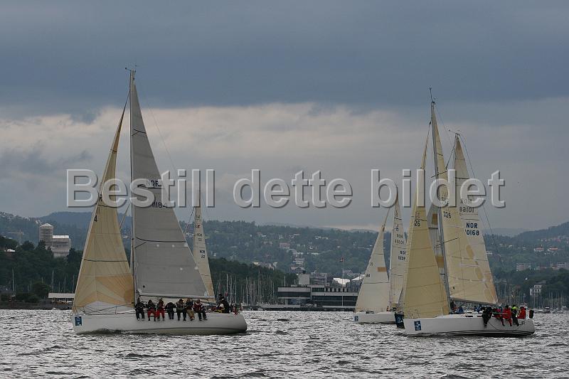 SWE326_1.jpg