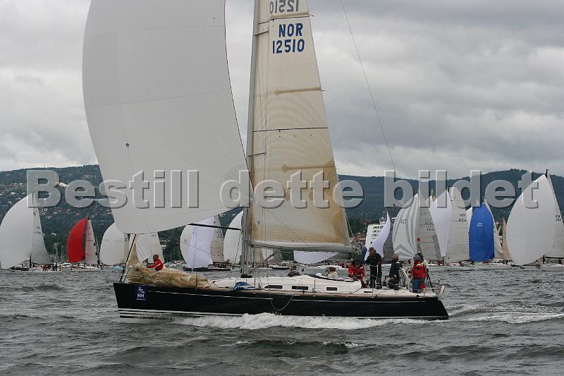NOR12510_2.jpg