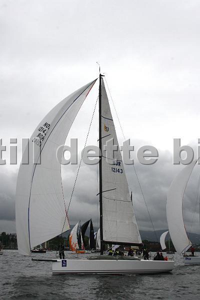 NOR12143_2.jpg