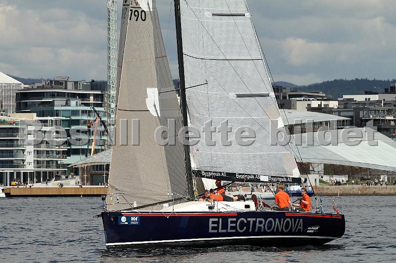SWE8790_2.jpg