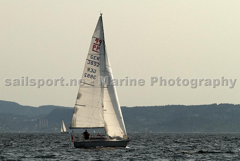 GER3892_1.jpg