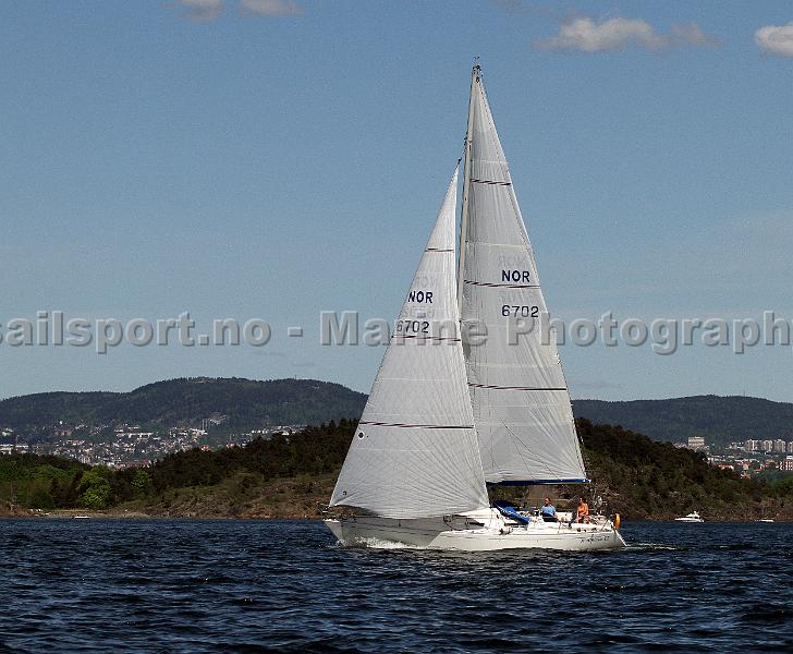 NOR6702_2.jpg