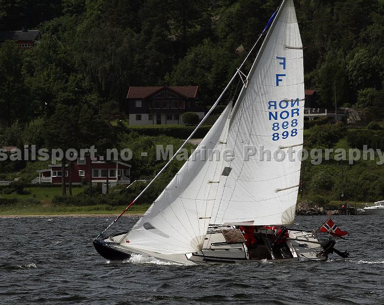 NOR898_3.JPG