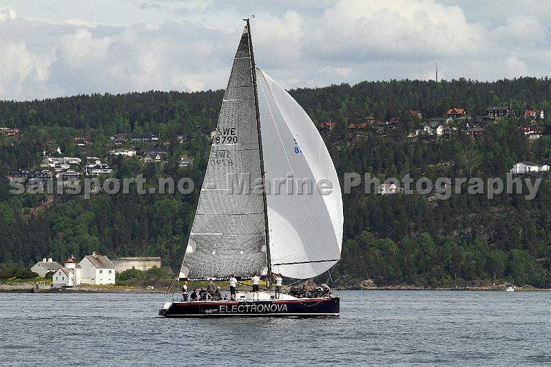 SWE8790_1.jpg
