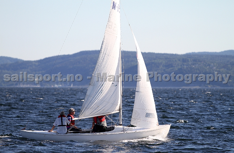 N156_3.jpg