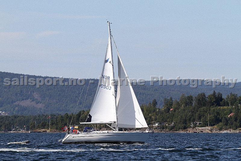 NOR10903_2.jpg