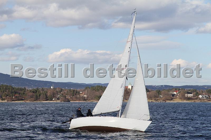 NOR216_3.jpg