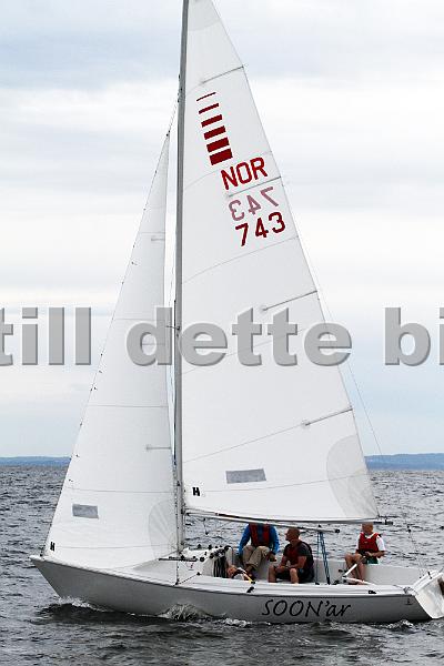 NOR743_1.jpg