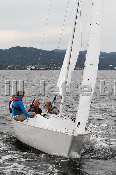 NOR743_3.jpg