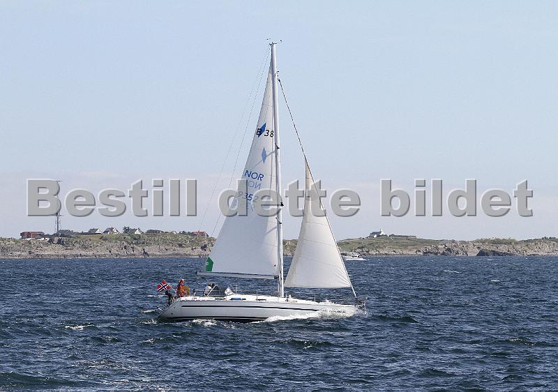 NOR9352_1.jpg