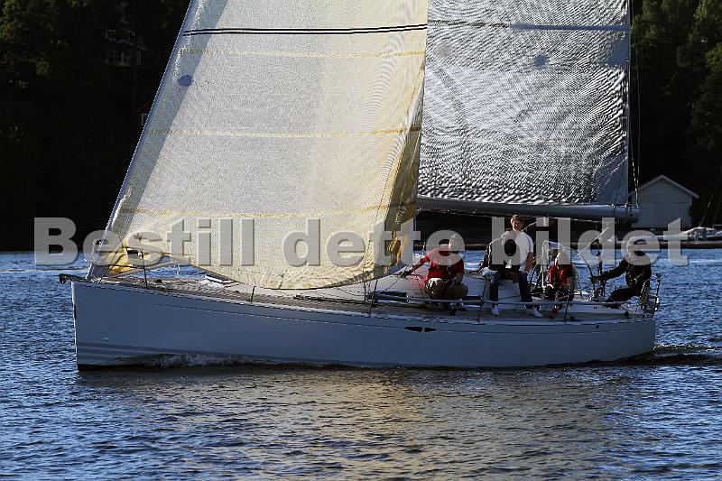 NOR11620_3.jpg