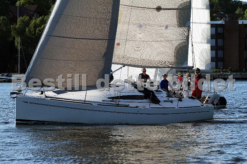 NOR12074_3.jpg