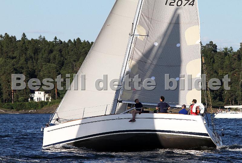 NOR12074_5.jpg
