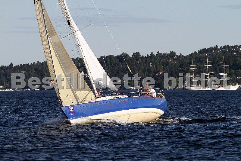 NOR12502_4.jpg