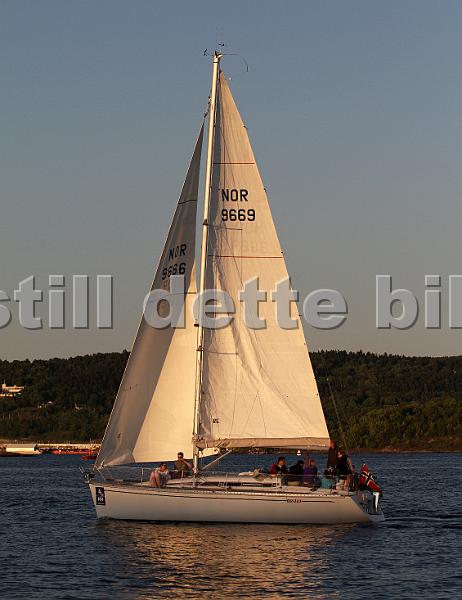 NOR9669_1.jpg