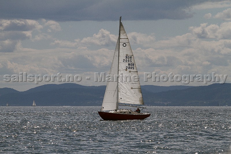 NOR2805_2.jpg