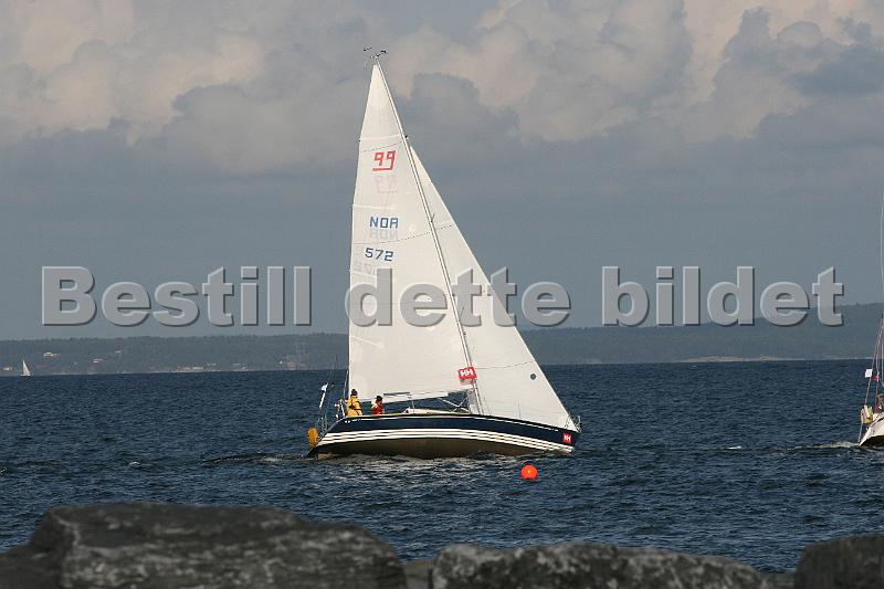 NOR572_2.jpg