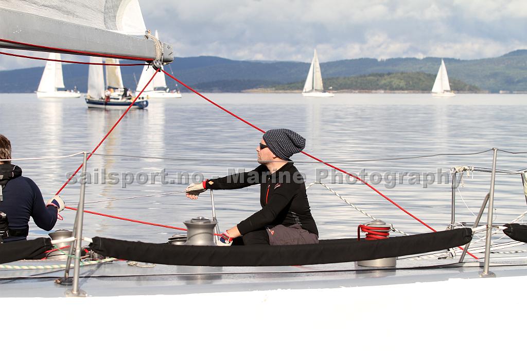 Hollander_8.jpg