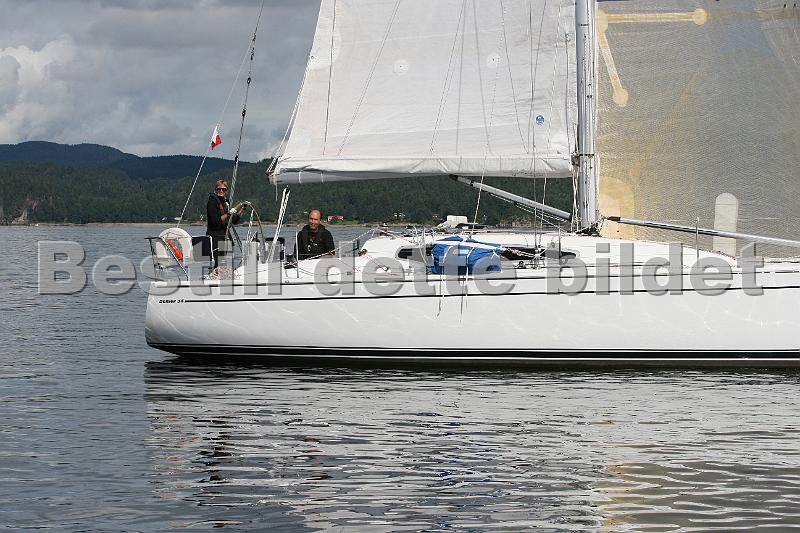 NOR12540_2.jpg