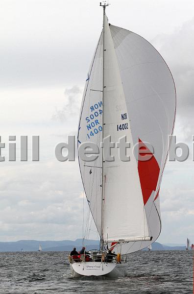 NOR14002_7.jpg