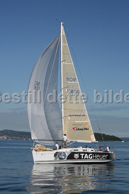 NOR12800_2.jpg