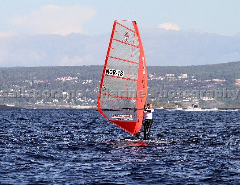 Windsurfer_NOR18_1.jpg