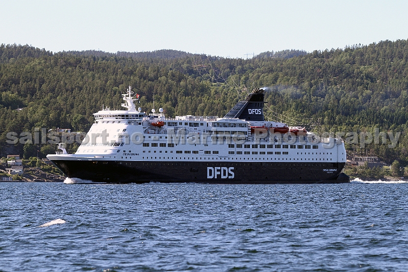 Crown_Seaways_DFDS_3.jpg