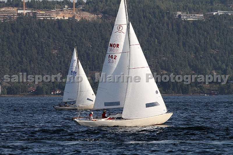 NOR142_1.jpg