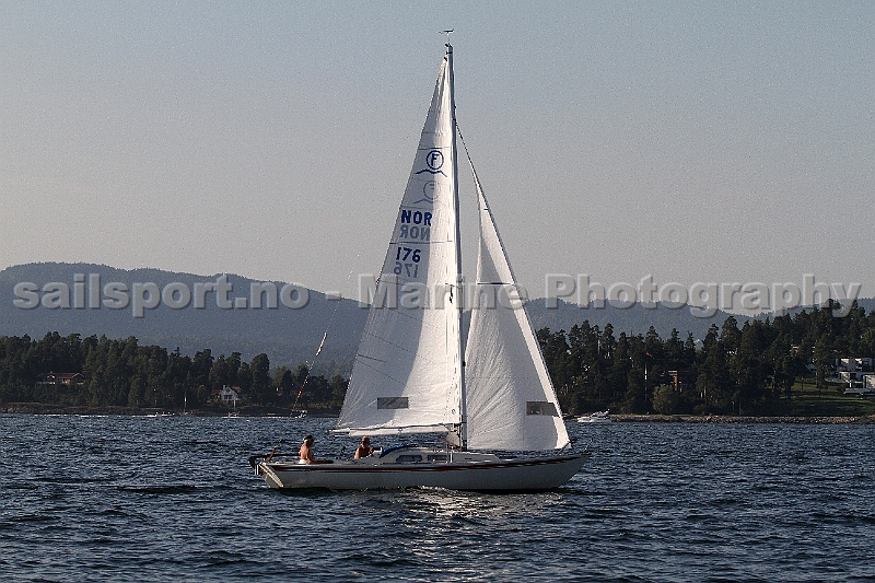 NOR176_1.jpg