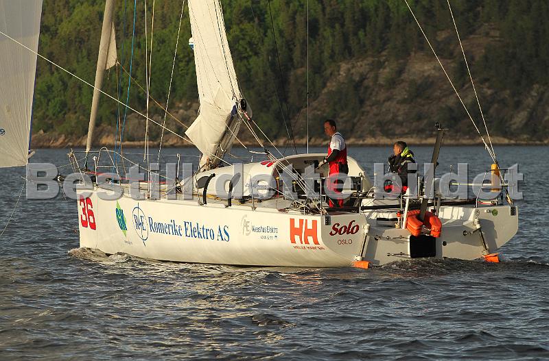 NOR12212_5.jpg