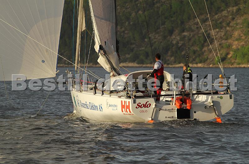 NOR12212_6.jpg